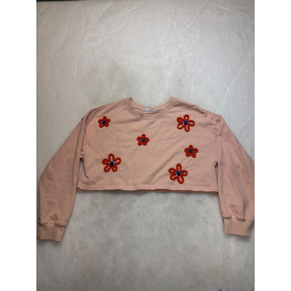 Everyday Chic Boutique Tops - Everyday Chic Boutique Cropped Sweatshirt Peach Flower Applique Size M